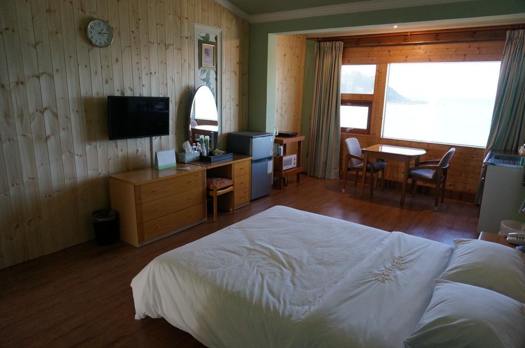 Park Beach Hotel Jeju Quarto foto